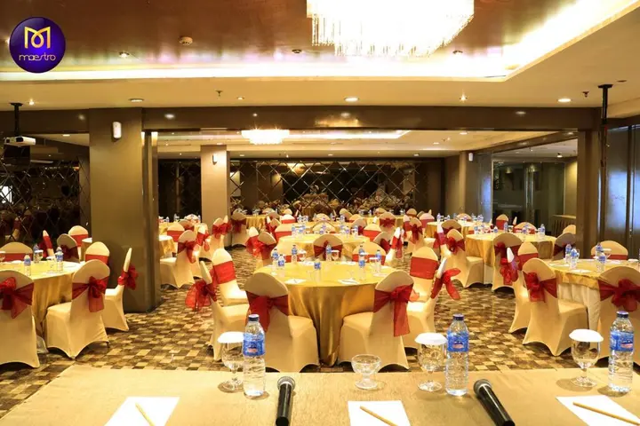 Понтианак: Maestro Hotel Kota Baru