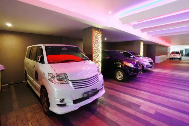 Понтианак: Maestro Hotel Kota Baru