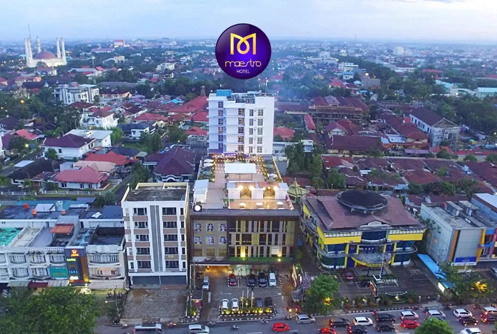 Понтианак: Maestro Hotel Kota Baru