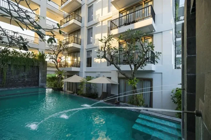 Керобокан: d’primahotel Petitenget Seminyak