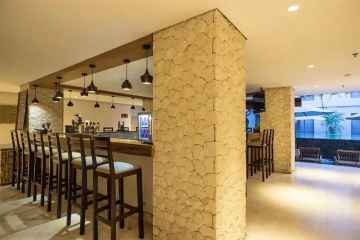 Керобокан: d’primahotel Petitenget Seminyak