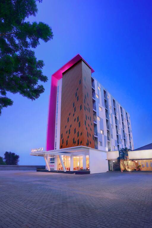 Семаранг: favehotel Simpang Lima Semarang