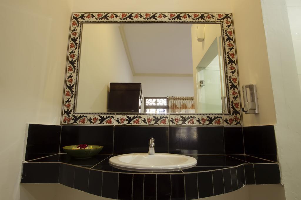 Беноа: Frangipani Homestay