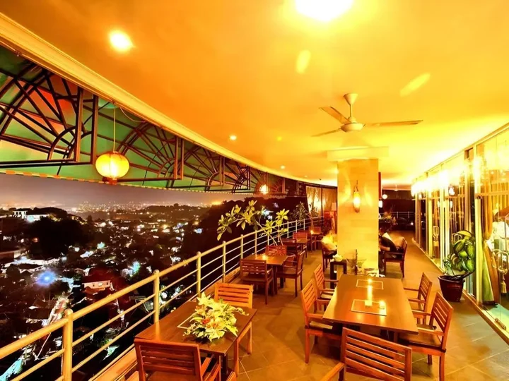 Семаранг: Candiview Hotel