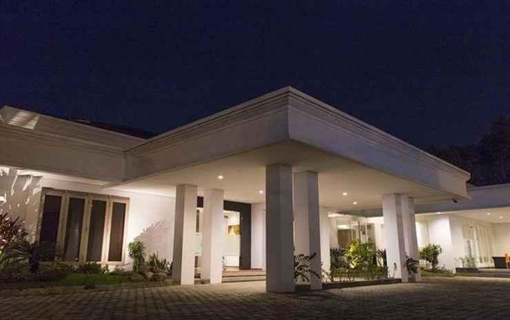 Джембер: GM253 Hotel