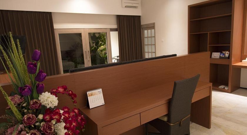 Джембер: GM253 Hotel