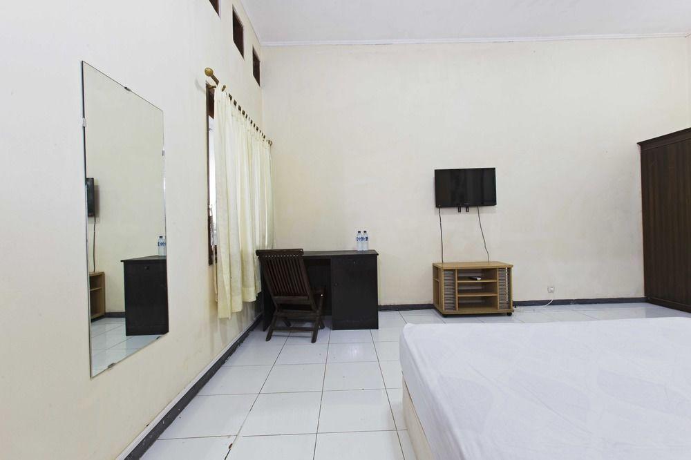 Джакарта: RedDoorz Kemang Ampera