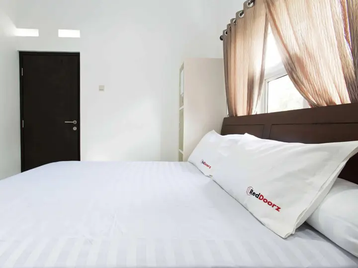 Джакарта: RedDoorz Near Sudirman Station