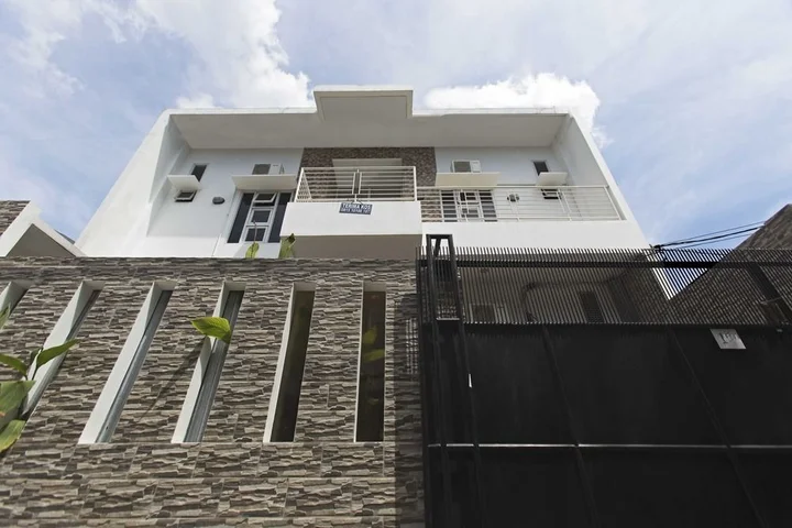 Джакарта: RedDoorz Near Sudirman Station