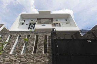 Джакарта: RedDoorz Near Sudirman Station