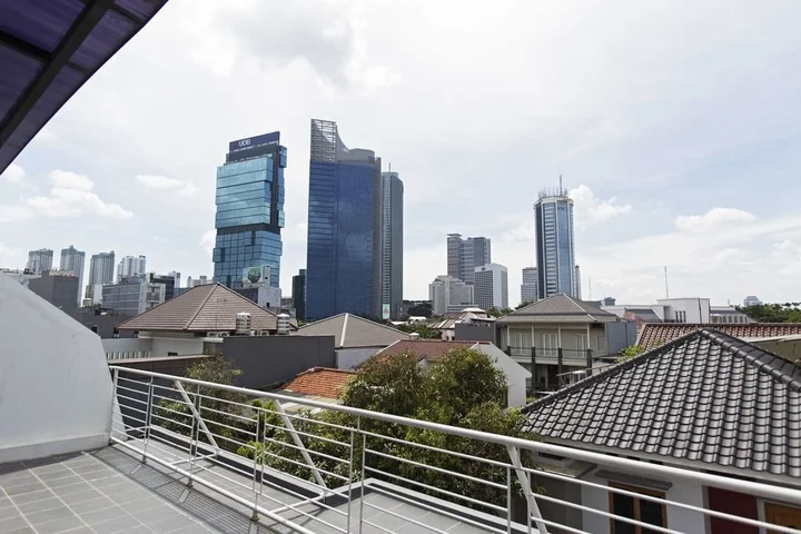 Джакарта: RedDoorz Near Sudirman Station