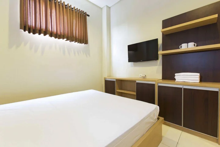 Джакарта: RedDoorz @ Taman Kebon Sirih