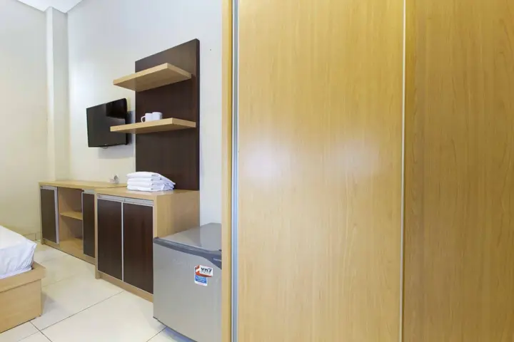 Джакарта: RedDoorz @ Taman Kebon Sirih