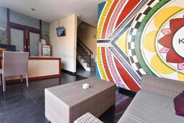 Кута: RedDoorz near Legian Street