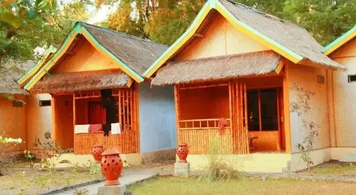 Гили Аир: Lucky's Bungalow and Bar
