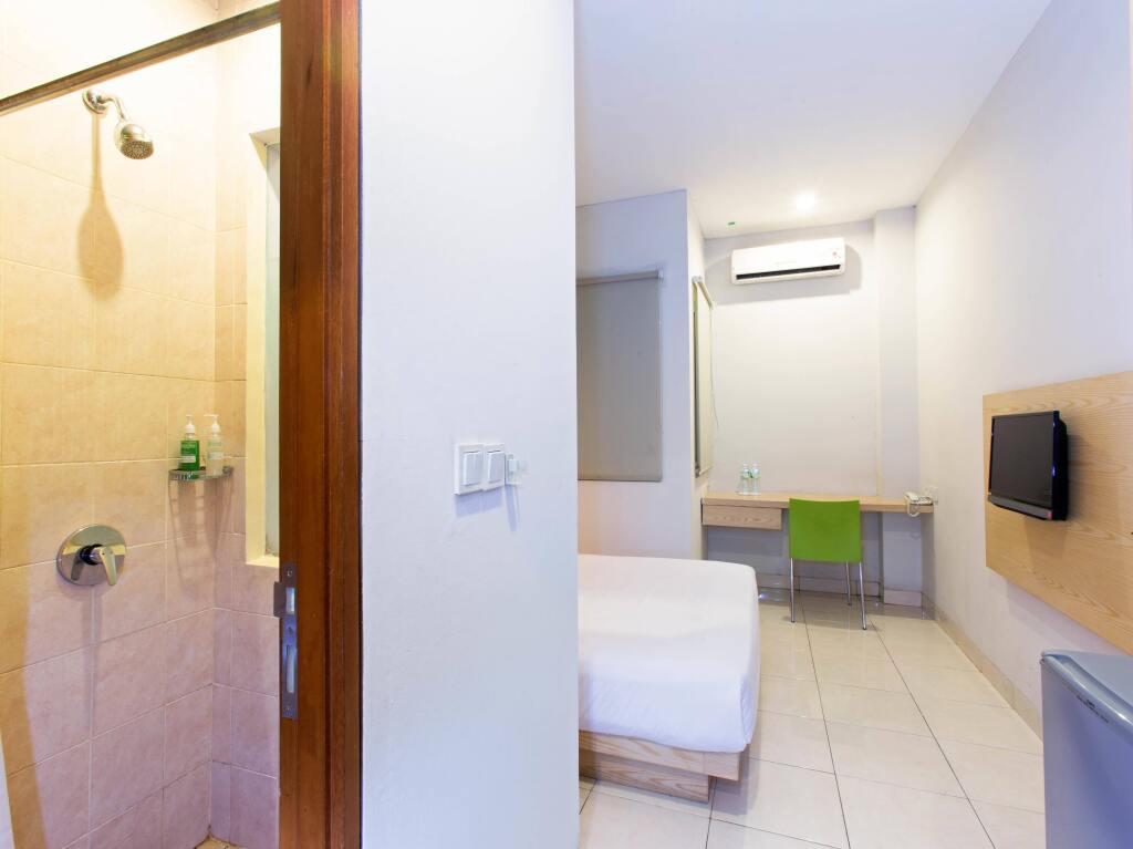 Джакарта: LeGreen Suite Senayan
