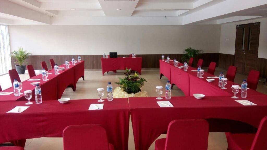 Депок: Core Hotel Yogyakarta