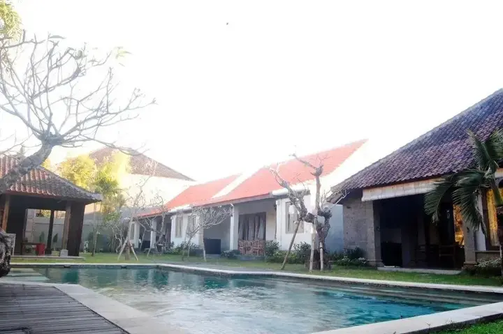 Чангу: RedDoorz near Batubelig Beach