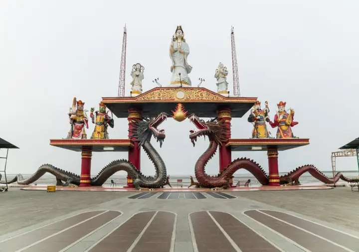 carousel image 3