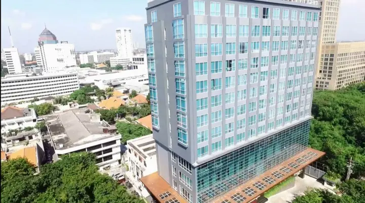 Сурабая: Aria Centra Hotel Surabaya