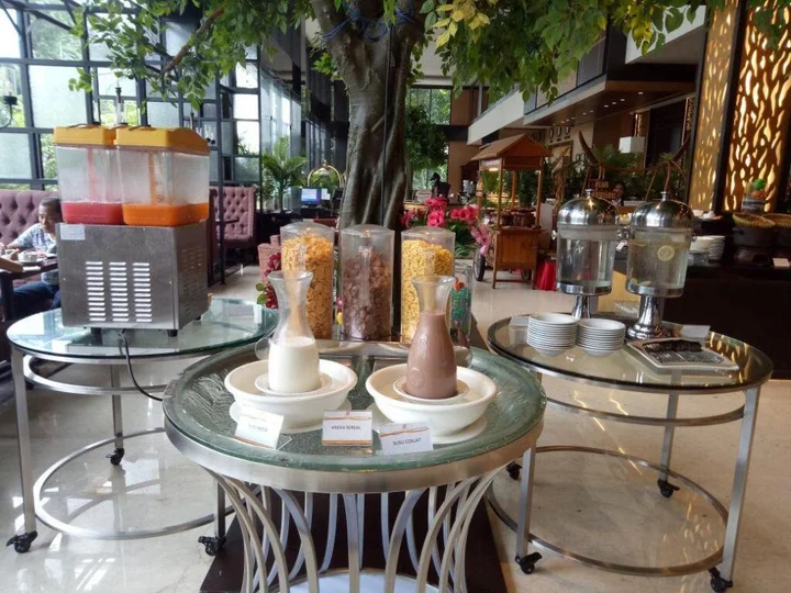 Сурабая: Aria Centra Hotel Surabaya