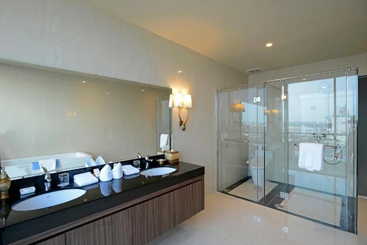 Сурабая: Aria Centra Hotel Surabaya