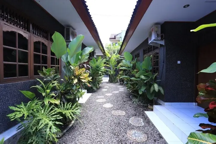 Кута: RedDoorz @ Dewi Sita Seminyak