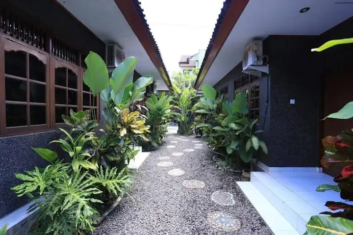 Кута: RedDoorz @ Dewi Sita Seminyak