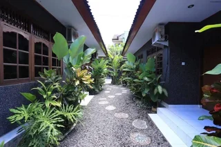 Кута: RedDoorz @ Dewi Sita Seminyak