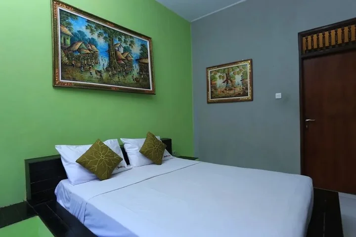 Кута: RedDoorz @ Dewi Sita Seminyak