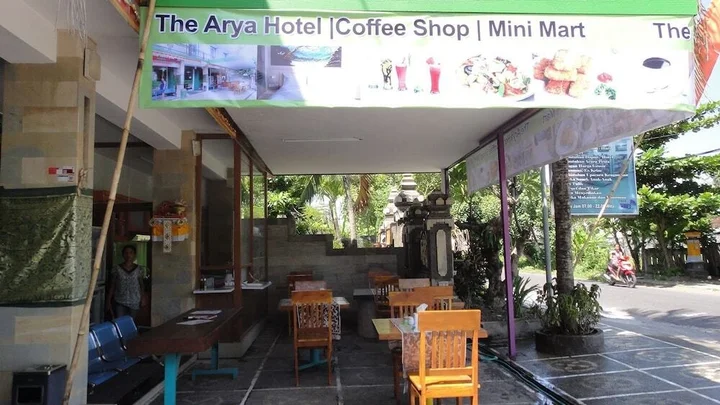 Бунутан: The Arya Hotel