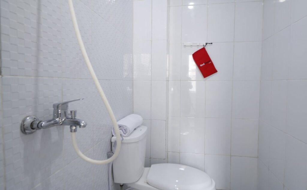 Джакарта: RedDoorz Plus near Pondok Indah Mall