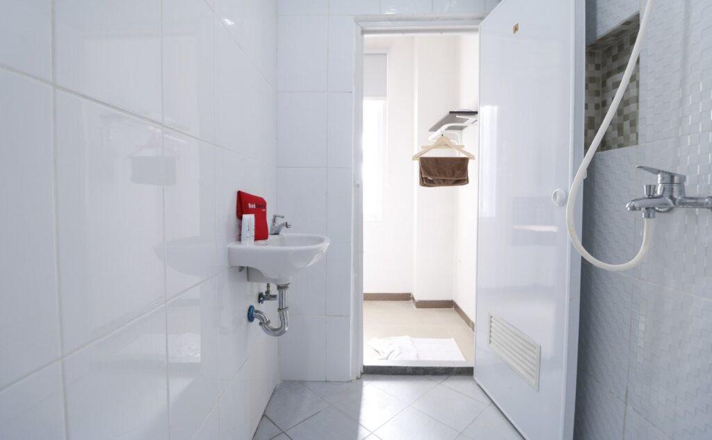 Джакарта: RedDoorz Plus near Pondok Indah Mall