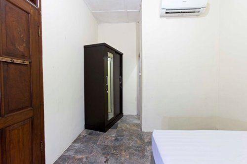 RedDoorz @ Cempaka Putih Barat — фото 4