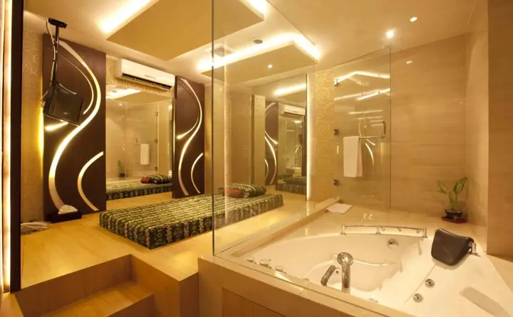 Банджармасин: Blue Atlantic International Hotel