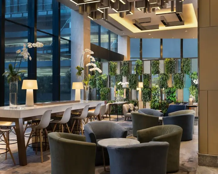 Сурабая: Four Points by Sheraton Surabaya, Tunjungan Plaza