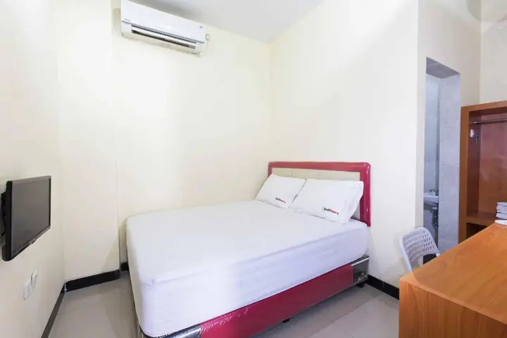 Джакарта: RedDoorz Plus @ Jalan Pemuda Jakarta