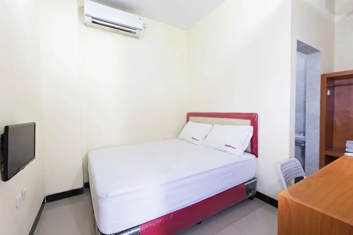 Джакарта: RedDoorz Plus @ Jalan Pemuda Jakarta
