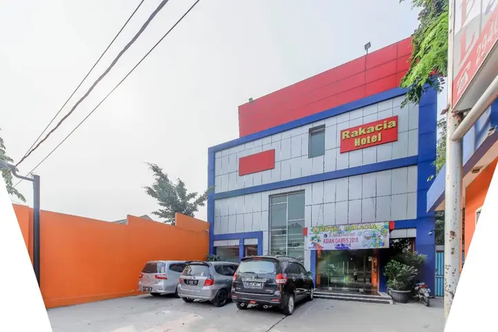 Джакарта: RedDoorz Plus @ Jalan Pemuda Jakarta