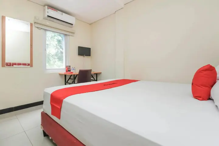 Джакарта: RedDoorz Plus @ Jalan Pemuda Jakarta