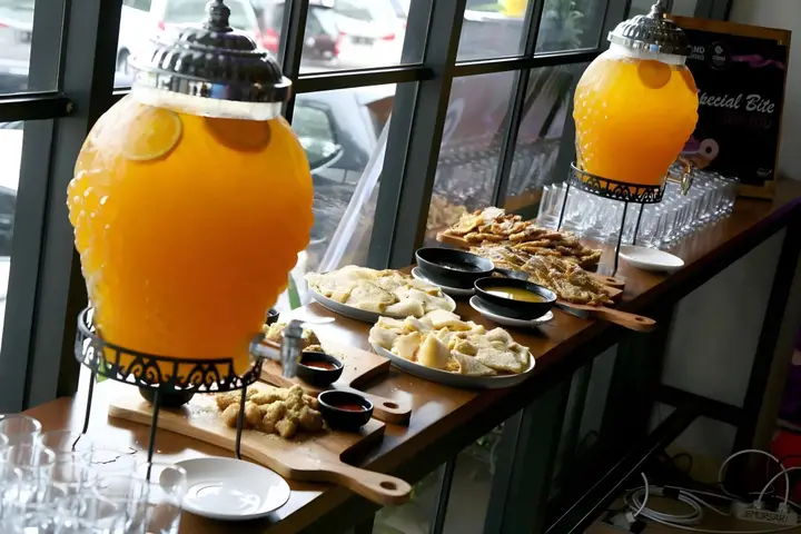 Сурабая: Cleo Hotel Jemursari