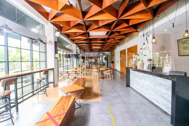 Сурабая: Cleo Hotel Jemursari