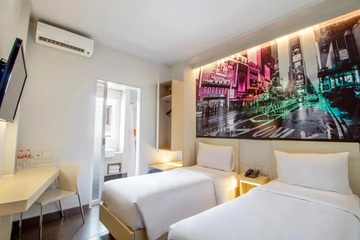 Сурабая: Cleo Hotel Jemursari