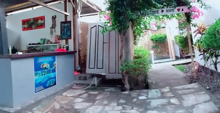 Гили Аир: Rumah Amel
