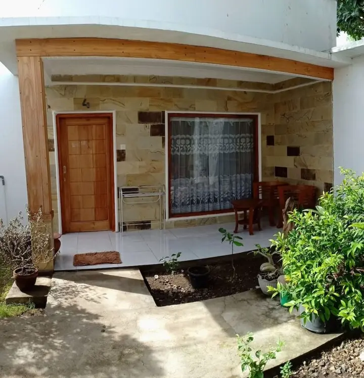 Гили Аир: Rumah Amel