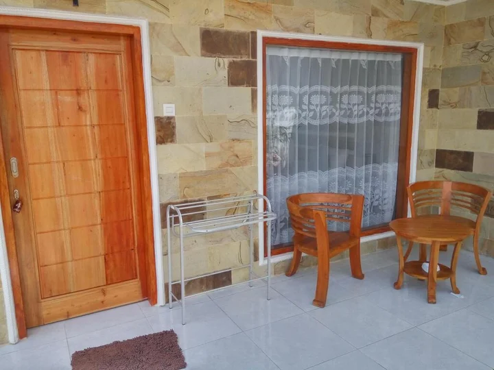 Гили Аир: Rumah Amel