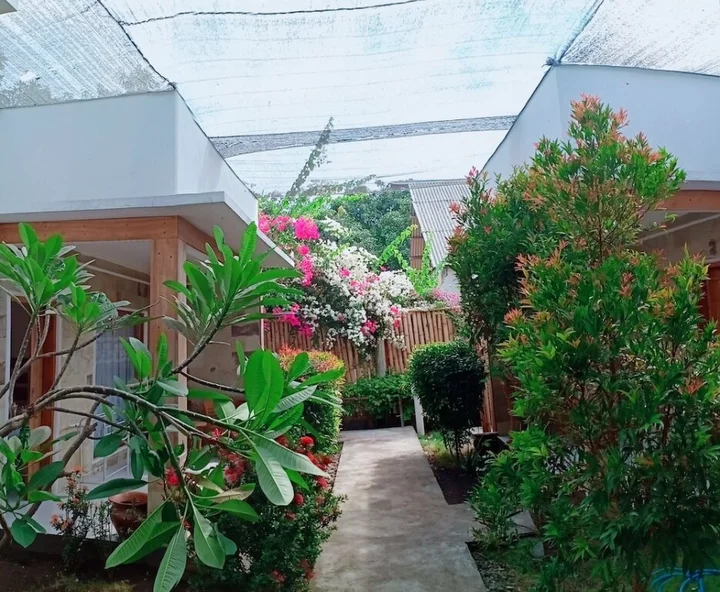 Гили Аир: Rumah Amel