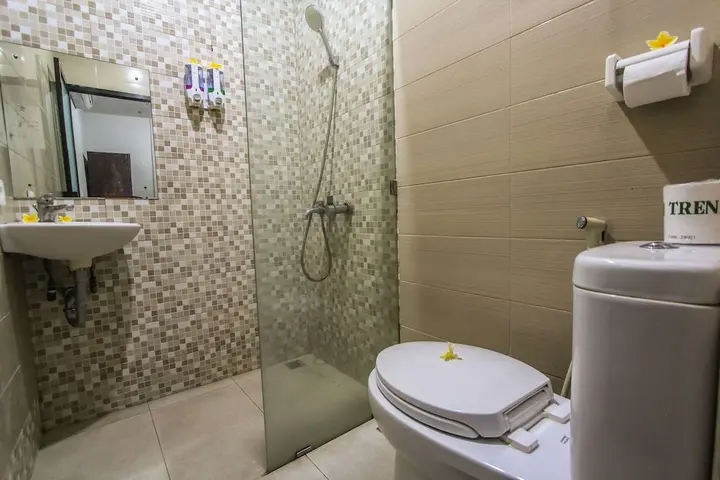 Кута: Hotel Lumbung Sari Legian