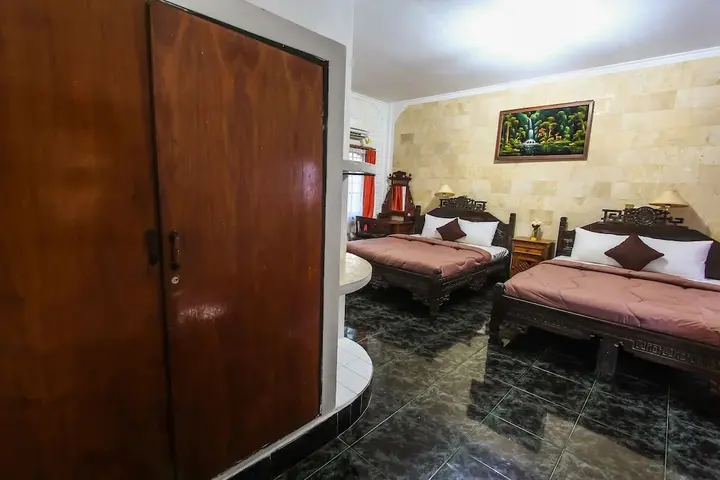 Кута: Hotel Lumbung Sari Legian