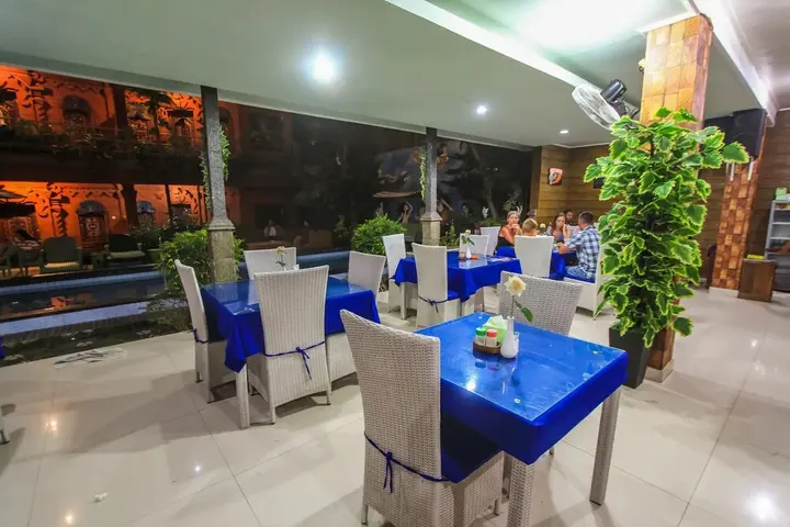 Кута: Hotel Lumbung Sari Legian
